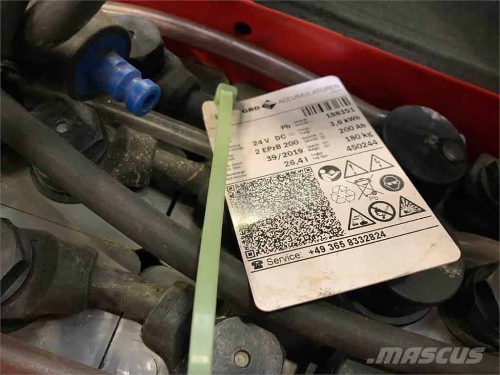 Linde L10B Самоходные электроштабелёры