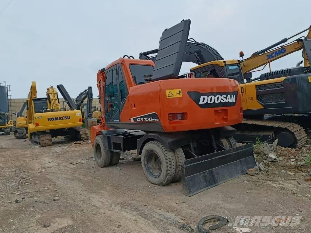 Doosan 150 W-7 Колёсные экскаваторы