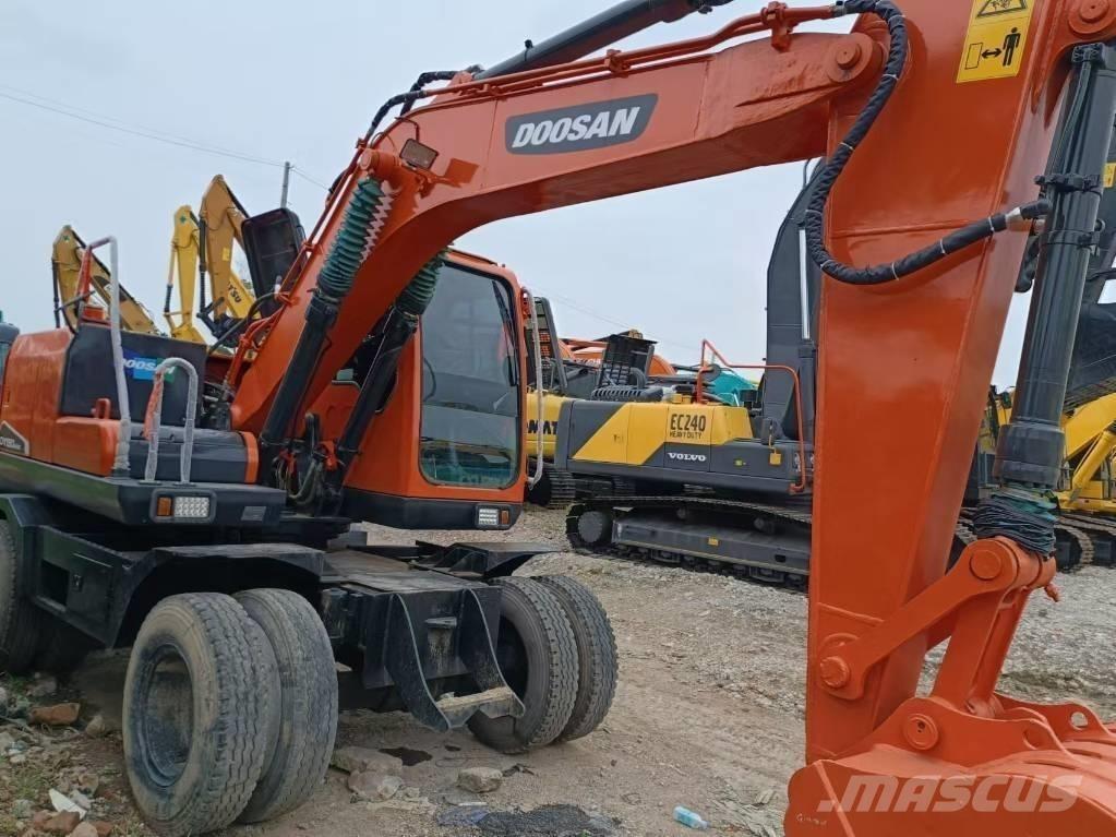 Doosan 150 W-7 Колёсные экскаваторы