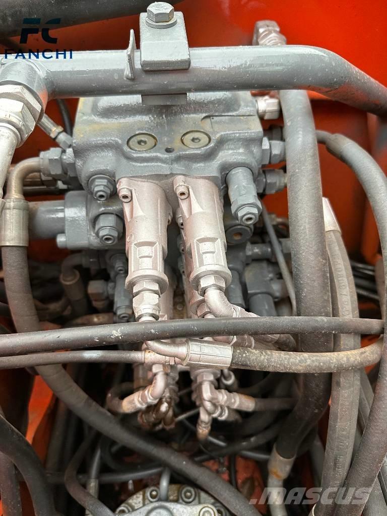Hitachi ZX 70 Гусеничные экскаваторы