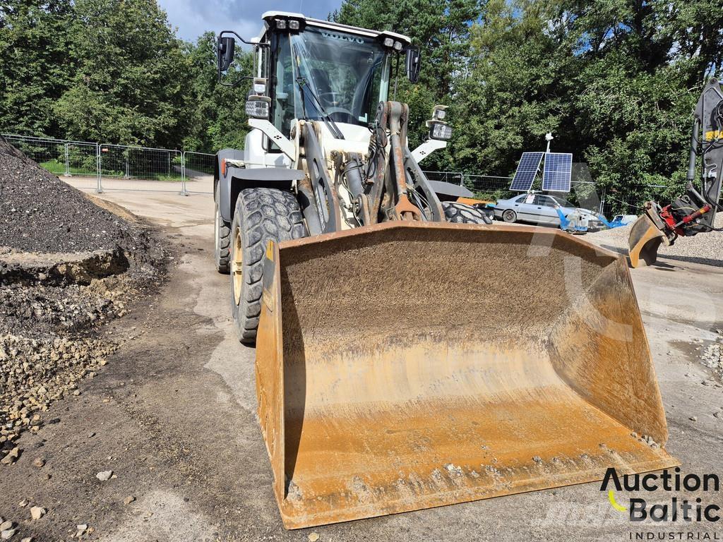 Volvo L 90 Фронтальные погрузчики