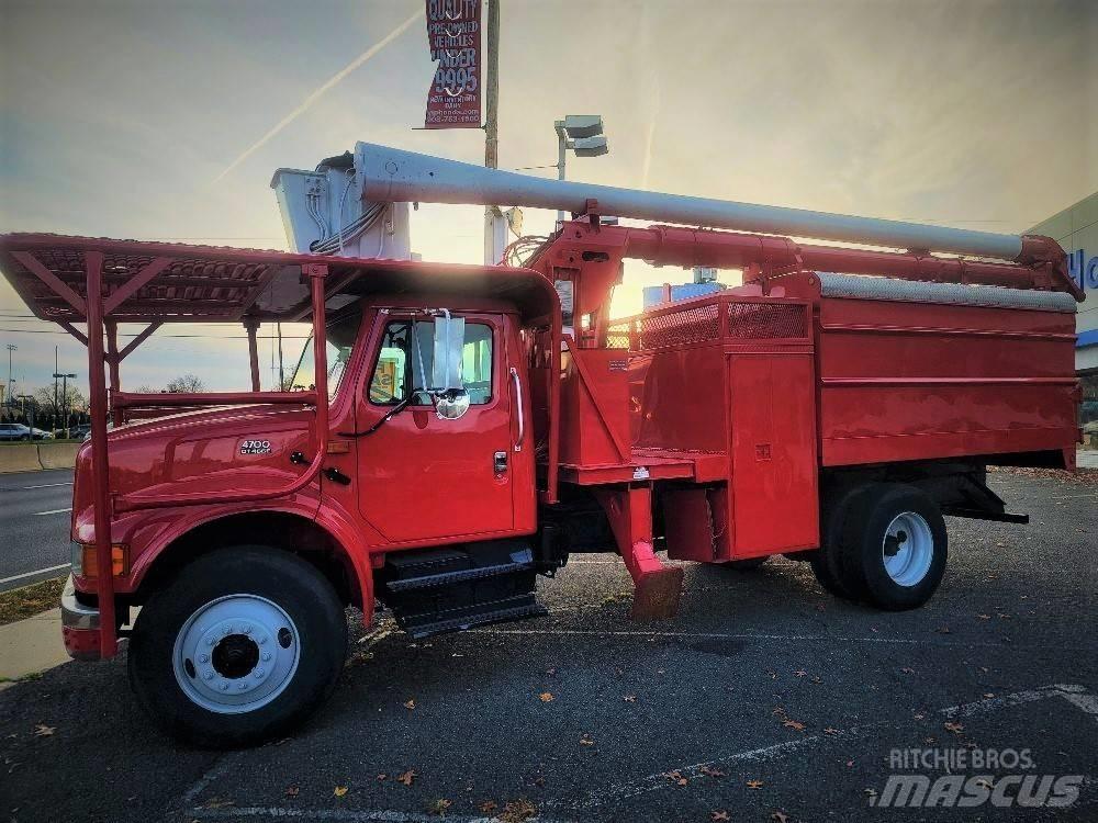 International 4700 Автовышки
