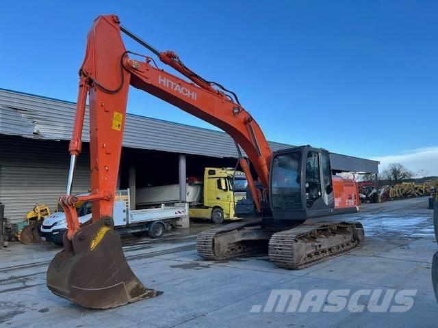 Hitachi ZX 210 LC-3 Гусеничные экскаваторы