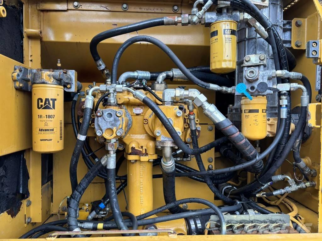 CAT 325 CL Гусеничные экскаваторы