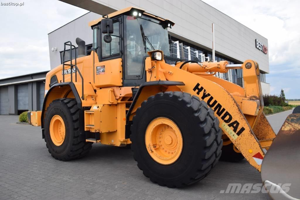 Hyundai HL 965 Фронтальные погрузчики
