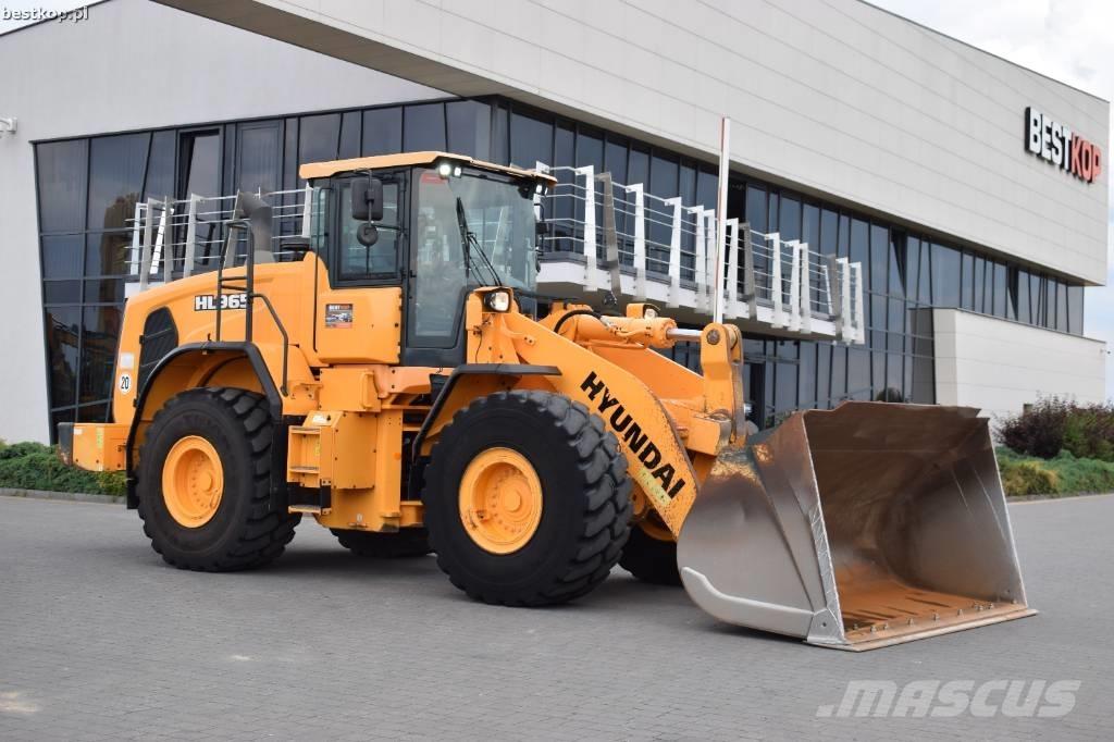 Hyundai HL 965 Фронтальные погрузчики