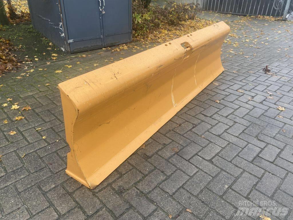CASE DOZER BLADE Бульдозерные отвалы