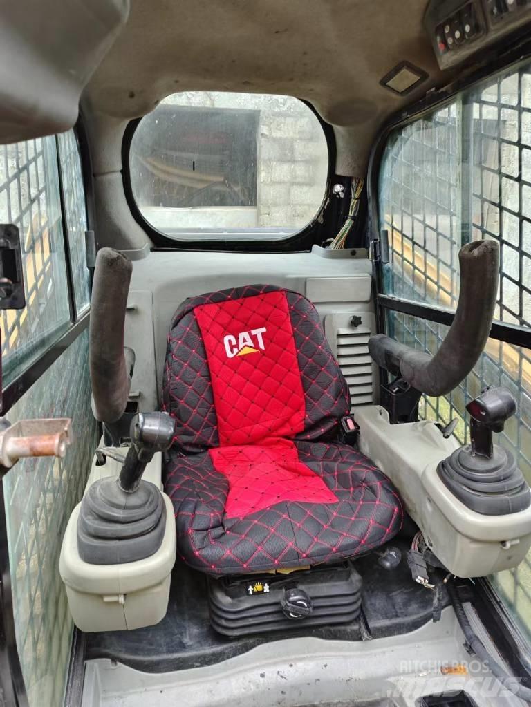 CAT 246C Мини-погрузчики