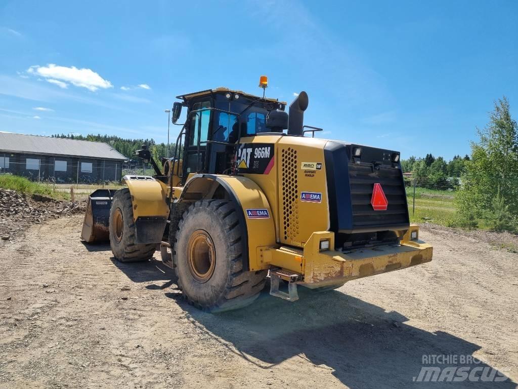 CAT 966 M Фронтальные погрузчики