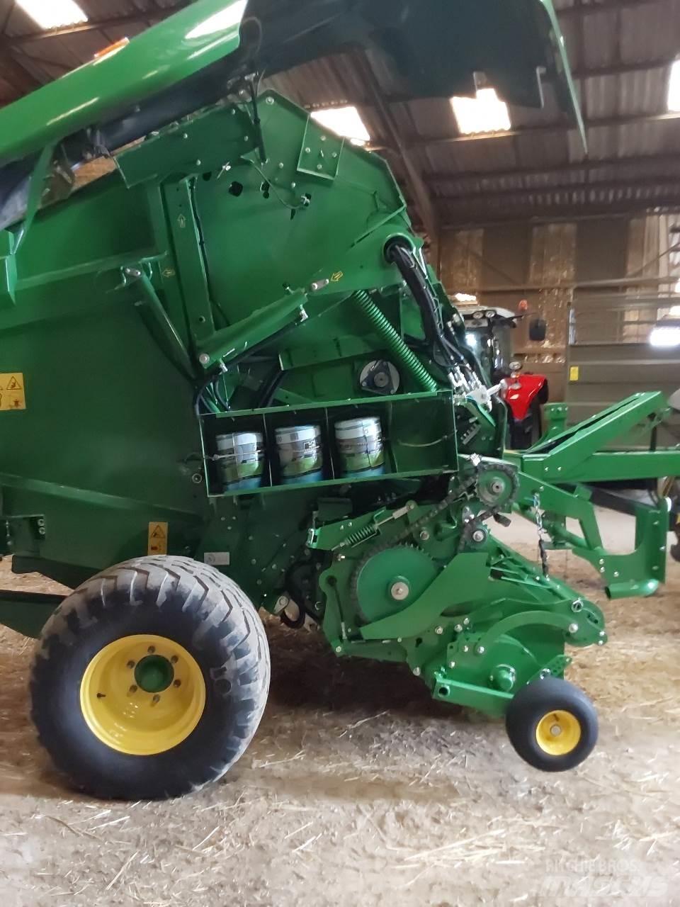 John Deere V 451 M Рулонные пресс-подборщики