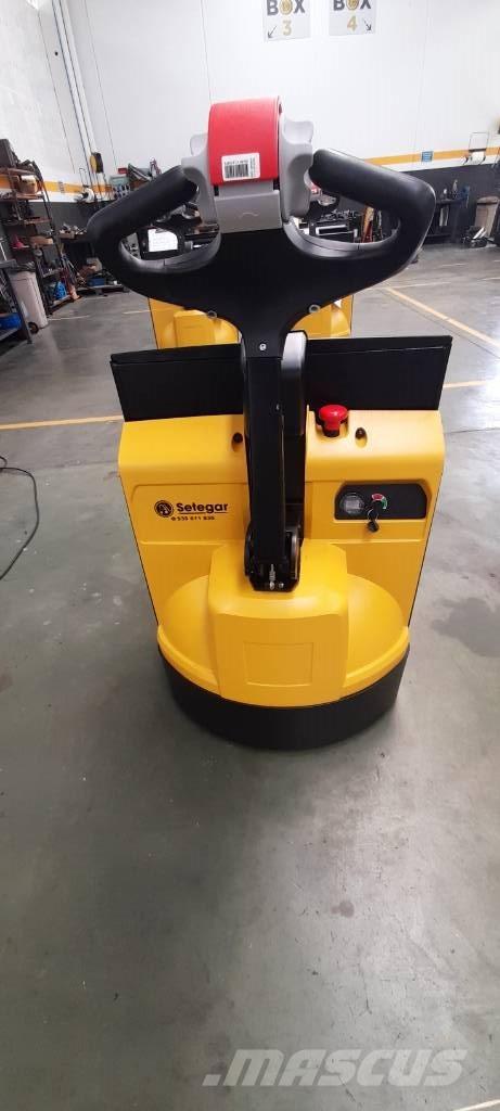 Yale MP16 Ручные электрические тележки