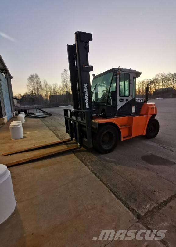 Doosan D90S-7 Дизельные погрузчики