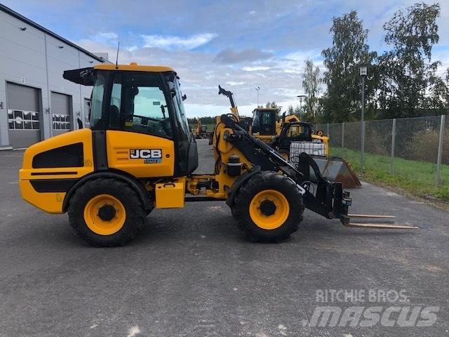 JCB 407 Фронтальные погрузчики