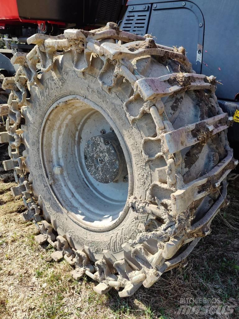 Komatsu 901 Харвестеры