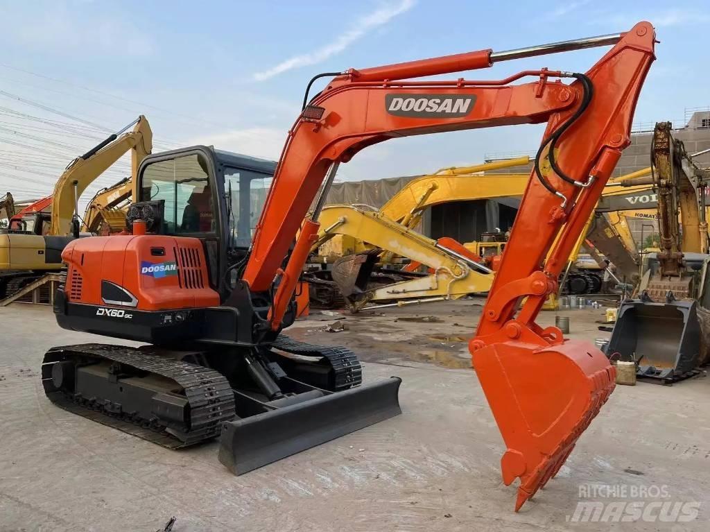 Doosan DX60 Гусеничные экскаваторы