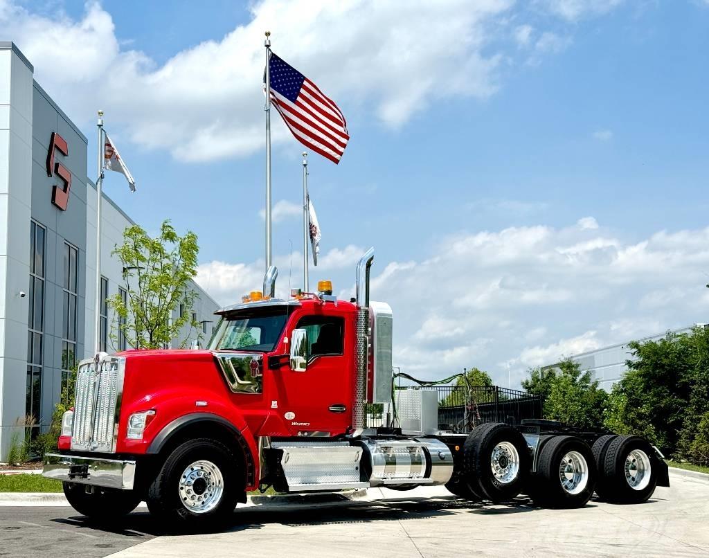 Kenworth W 990 Седельные тягачи