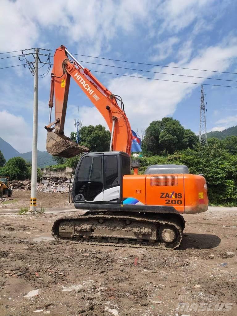 Hitachi EX 200-5 Гусеничные экскаваторы