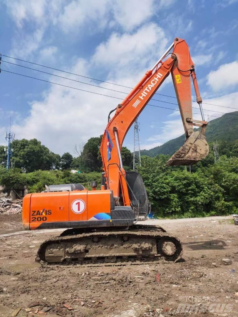 Hitachi EX 200-5 Гусеничные экскаваторы