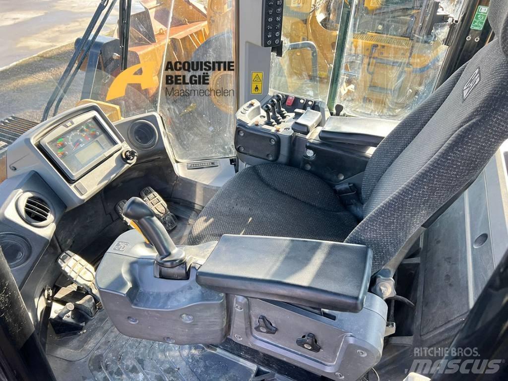 CAT 966 M Фронтальные погрузчики