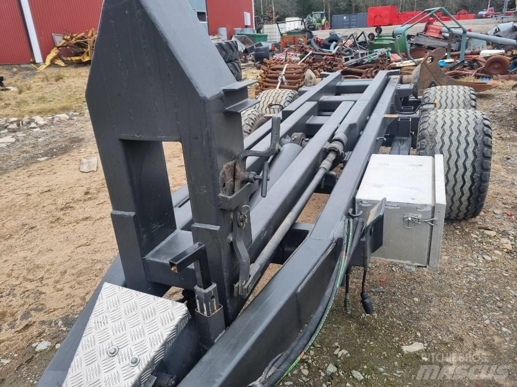 Bigab 8-12 Прицепы с крюковым подъемником