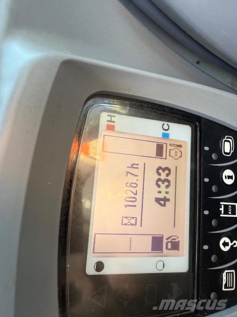 Kubota KX080-4 Малые экскаваторы 7т-12т