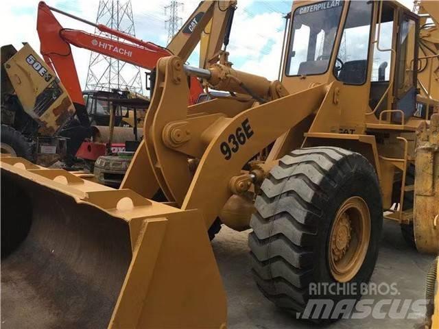 CAT 936 E Фронтальные погрузчики