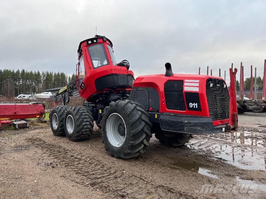 Komatsu 931 Харвестеры