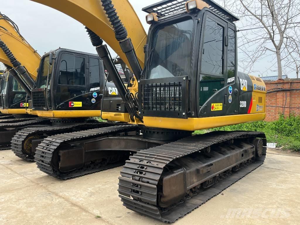 CAT 320 D Гусеничные экскаваторы