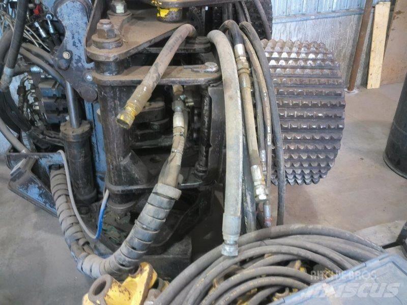 Kobelco SK 290 LC Гусеничные экскаваторы