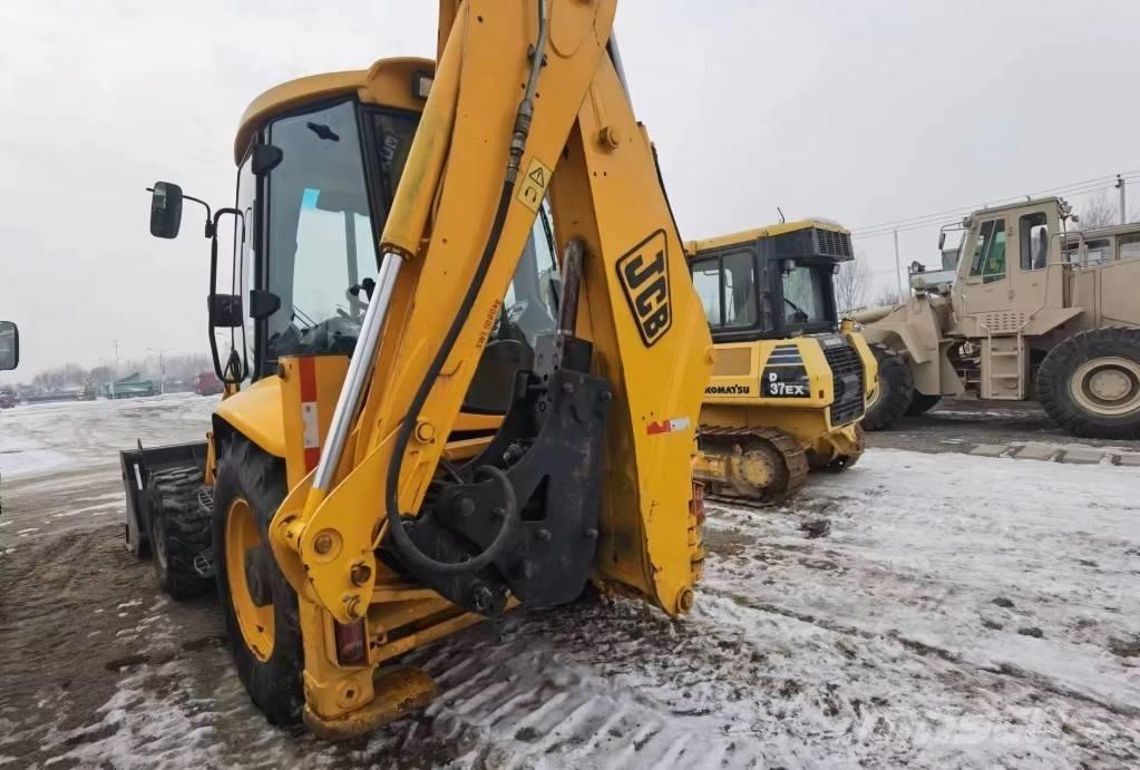 JCB 3CX Экскаваторы-погрузчики