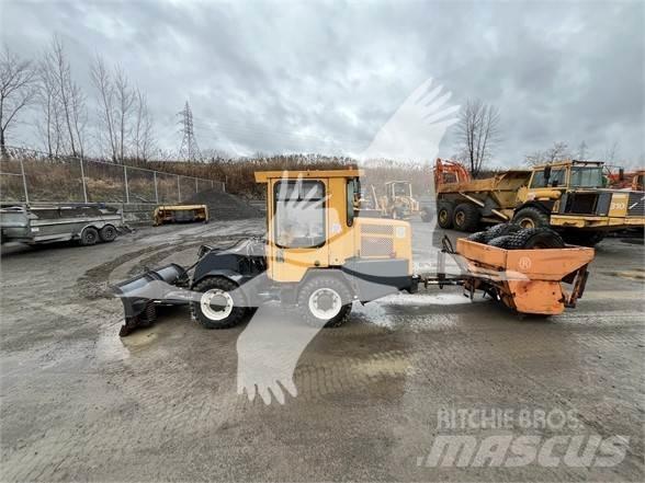 Benco PN1500 Фронтальные погрузчики
