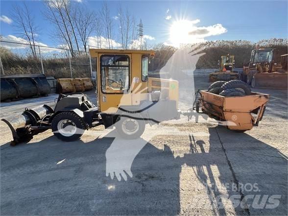 Benco PN1500 Фронтальные погрузчики