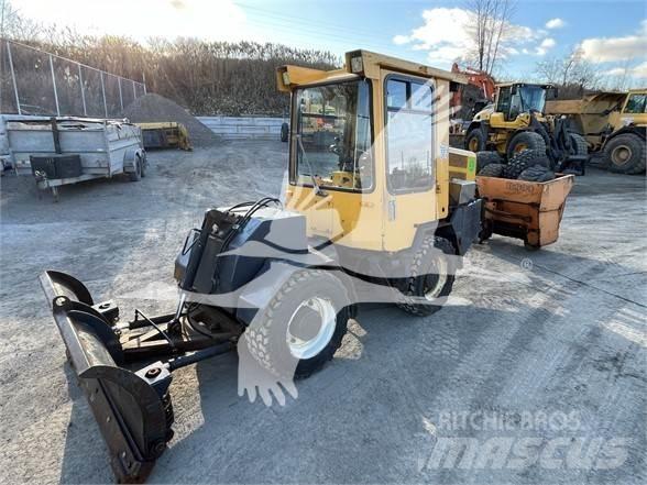 Benco PN1500 Фронтальные погрузчики
