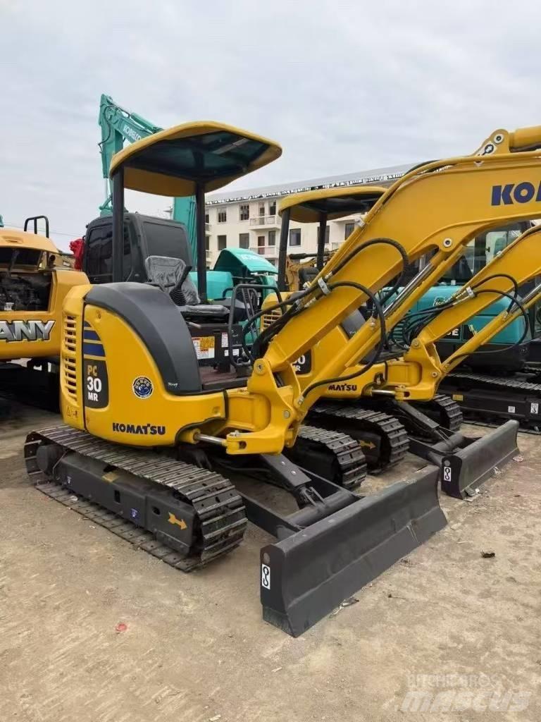 Komatsu 30 Гусеничные экскаваторы