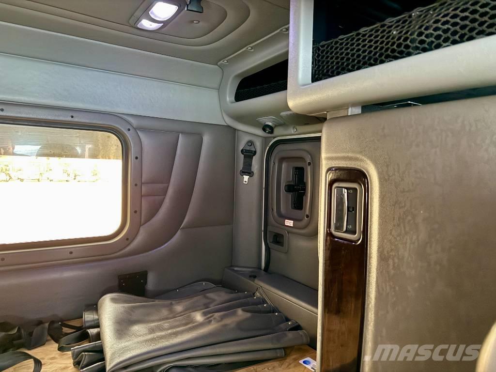 Peterbilt 389 Седельные тягачи