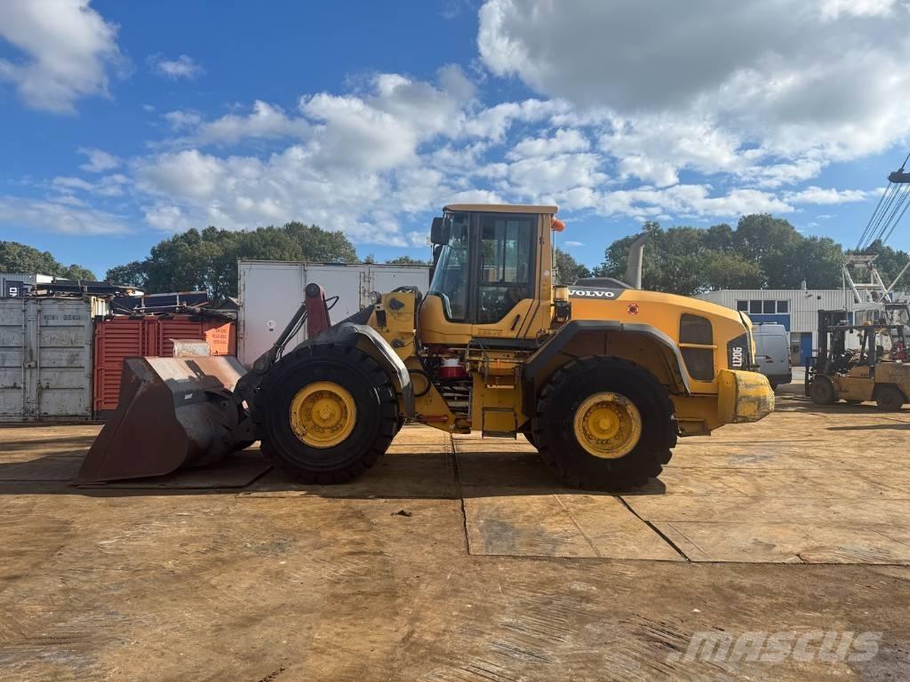 Volvo L 120 G Фронтальные погрузчики