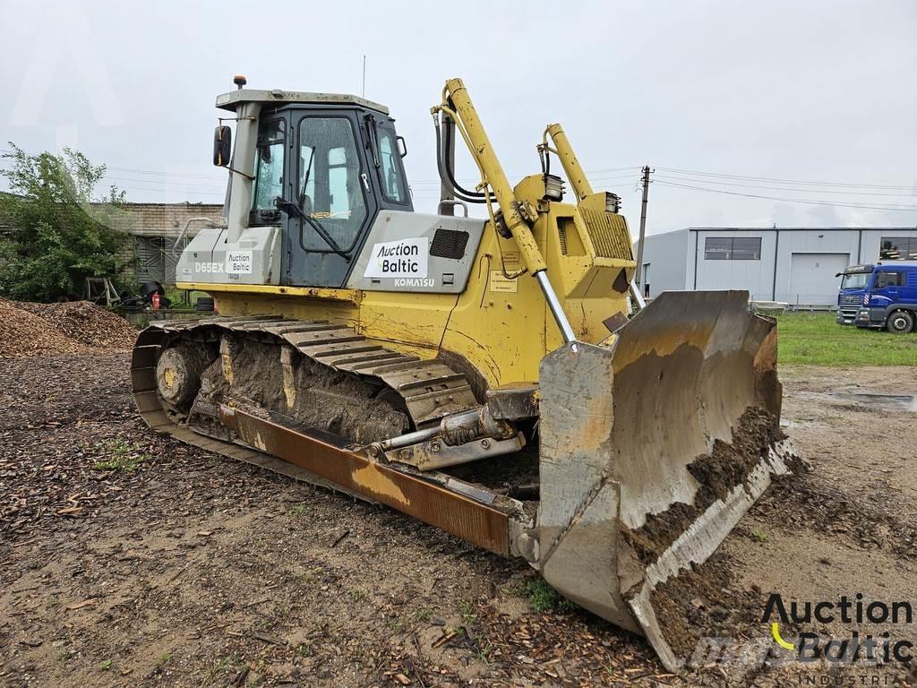 Komatsu D65EX-12 Гусеничные бульдозеры