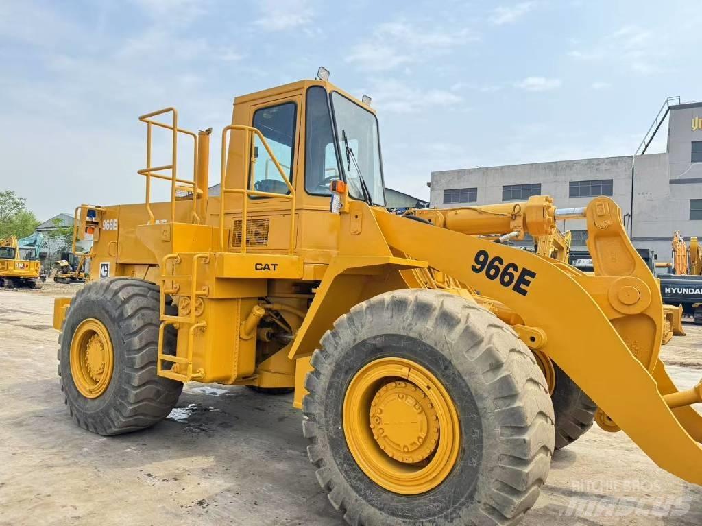 CAT 950E Фронтальные погрузчики