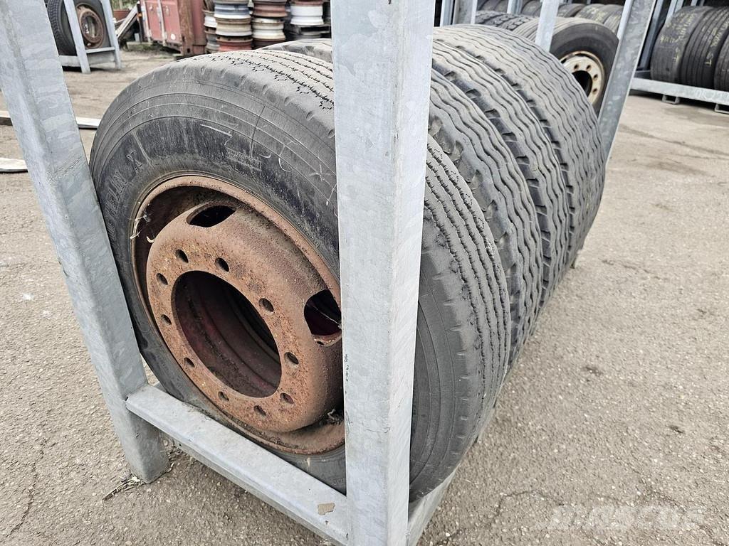 Uniroyal 9 R 22.5 Каркасные полуприцепы