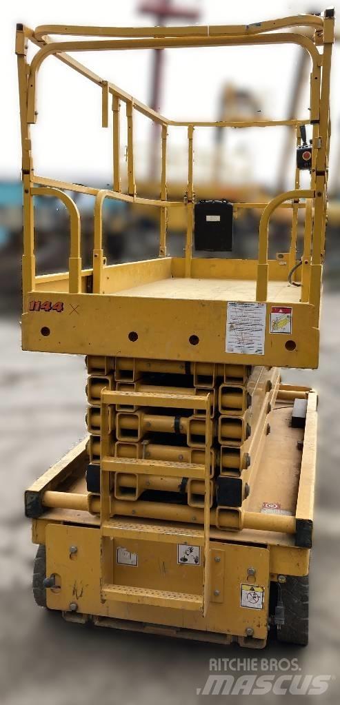 Haulotte Compact 14 Ножничные подъемники