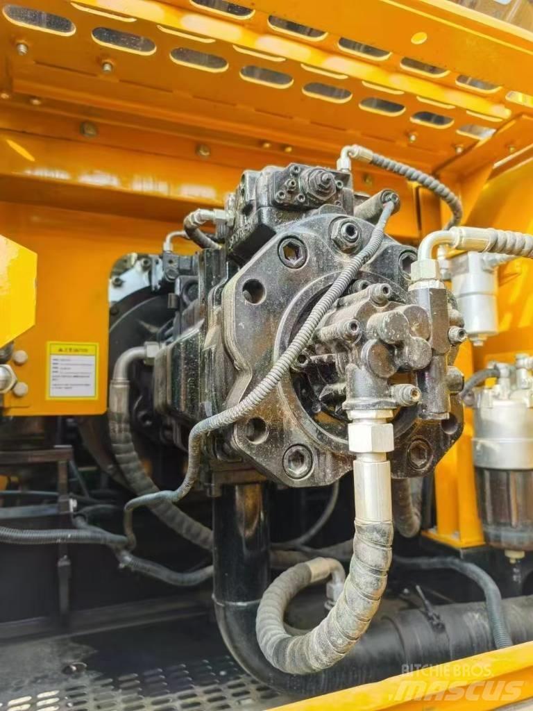 Sany 305 Гусеничные экскаваторы
