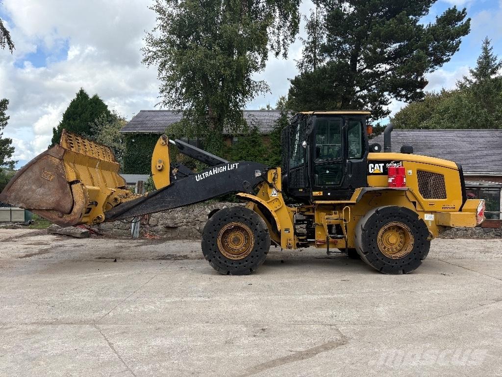 CAT 938 M Фронтальные погрузчики