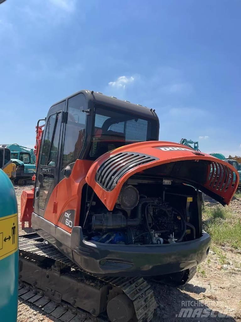 Doosan DX60 Гусеничные экскаваторы