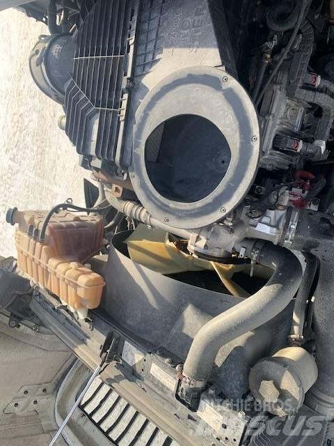 International LT 625 Седельные тягачи