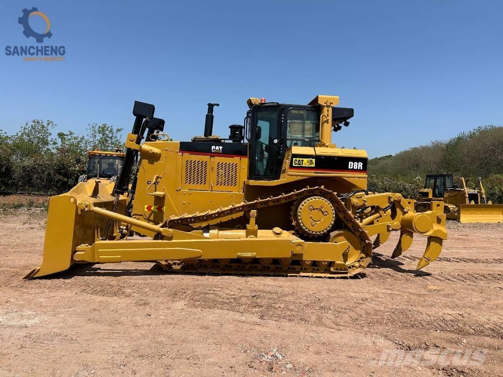 CAT D8R Гусеничные бульдозеры