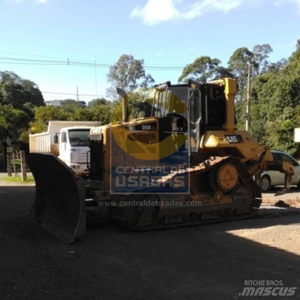 CAT D 6 N XL Гусеничные бульдозеры