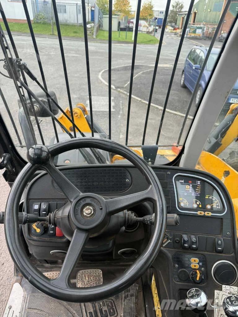 JCB 540-140 Телескопические погрузчики