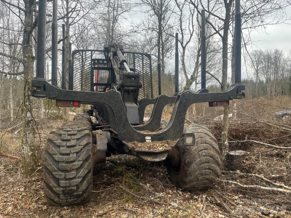 Komatsu 875 Форвардеры