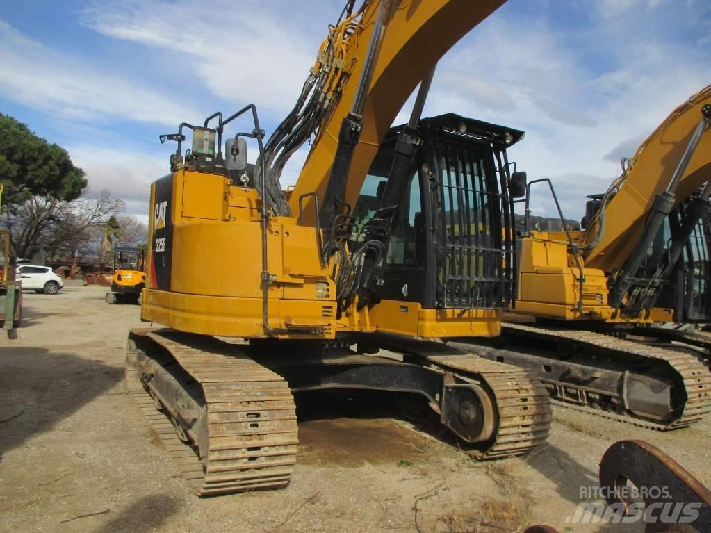 CAT 325 F LCR Гусеничные экскаваторы