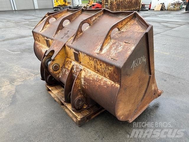 Liebherr LR 632 Ковши